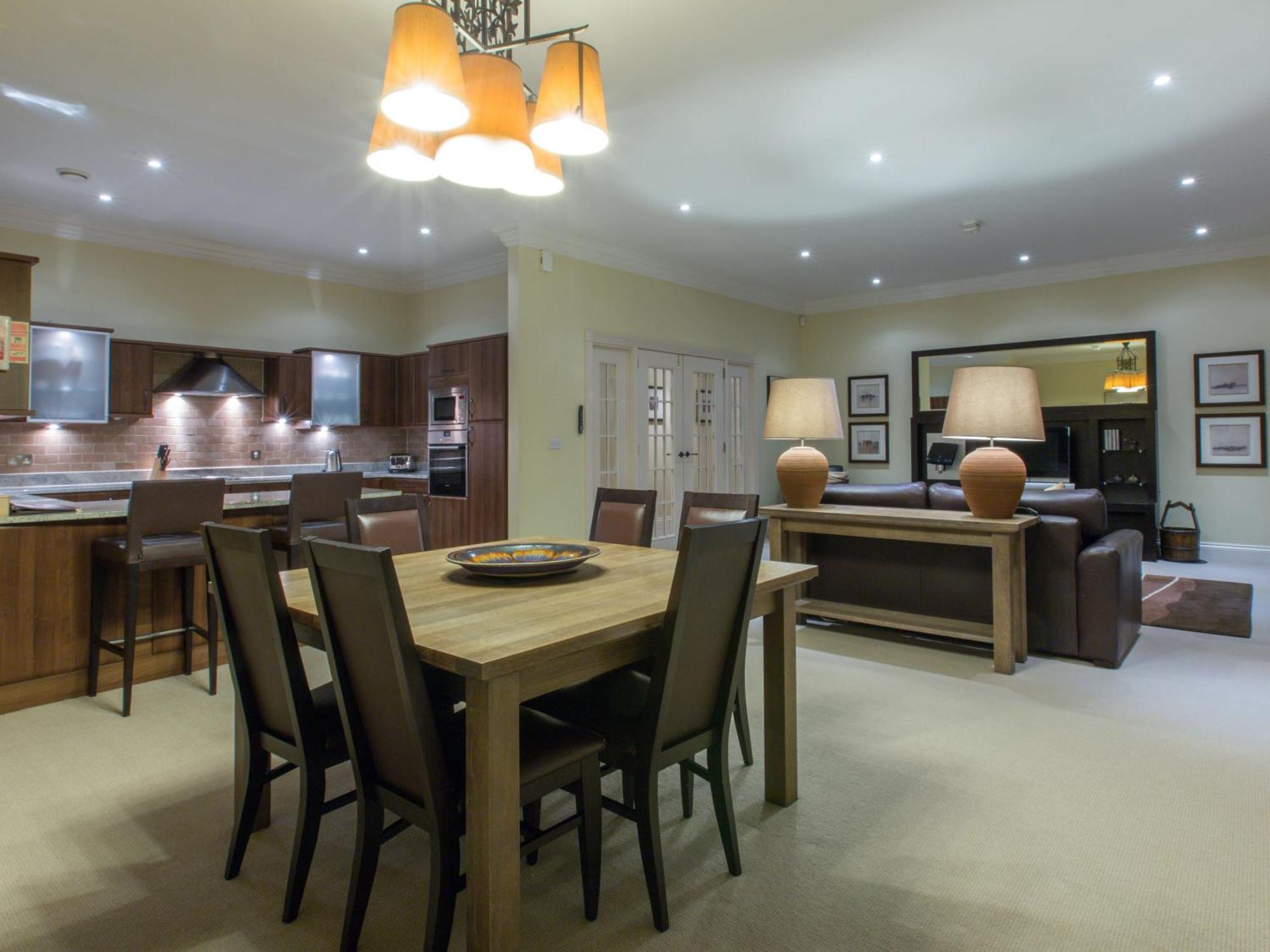 אלכסנדריה Cameron House On Loch Lomond מראה חיצוני תמונה A typical apartment interior