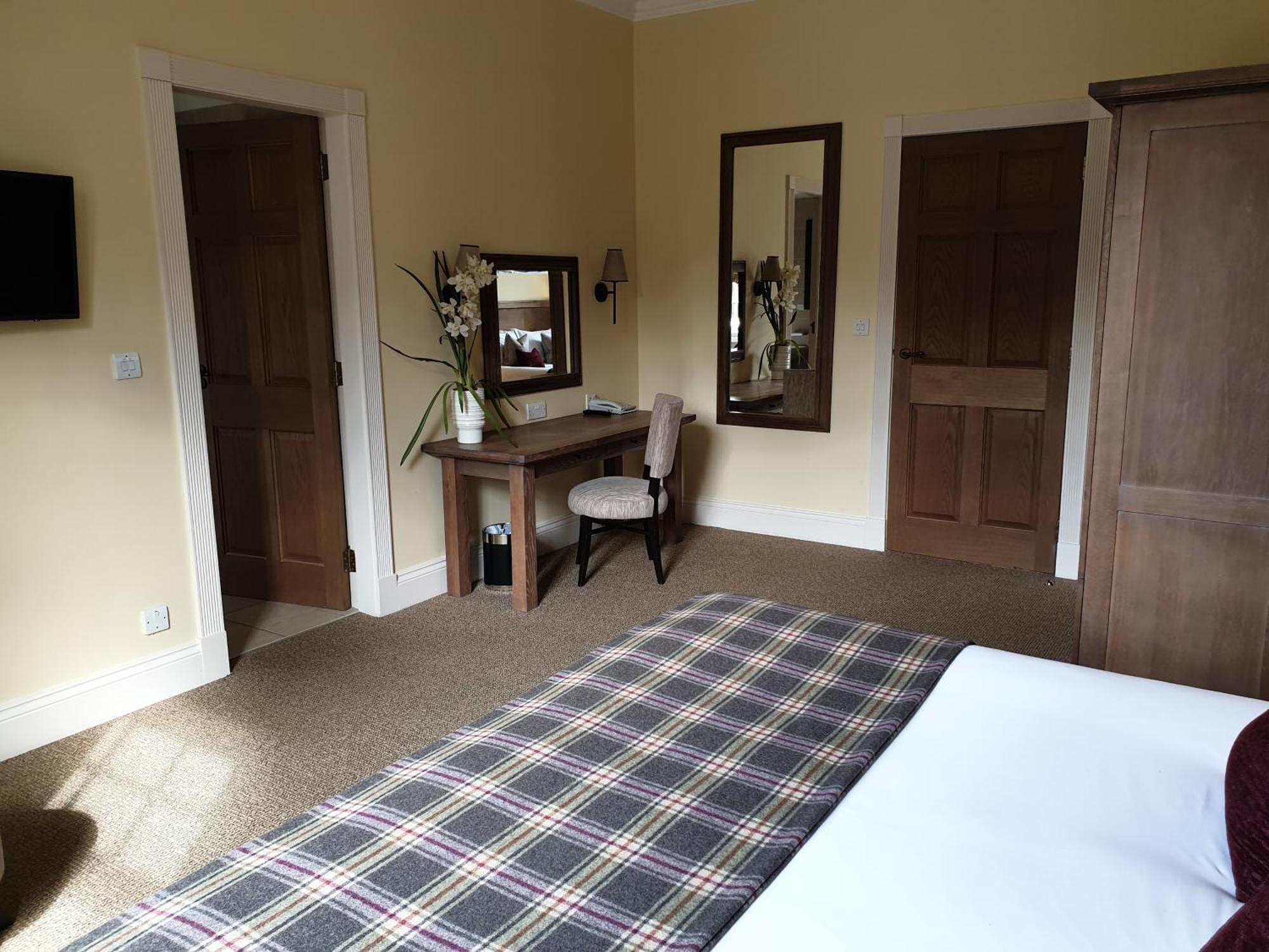 אלכסנדריה Cameron House On Loch Lomond מראה חיצוני תמונה A bedroom at the hotel