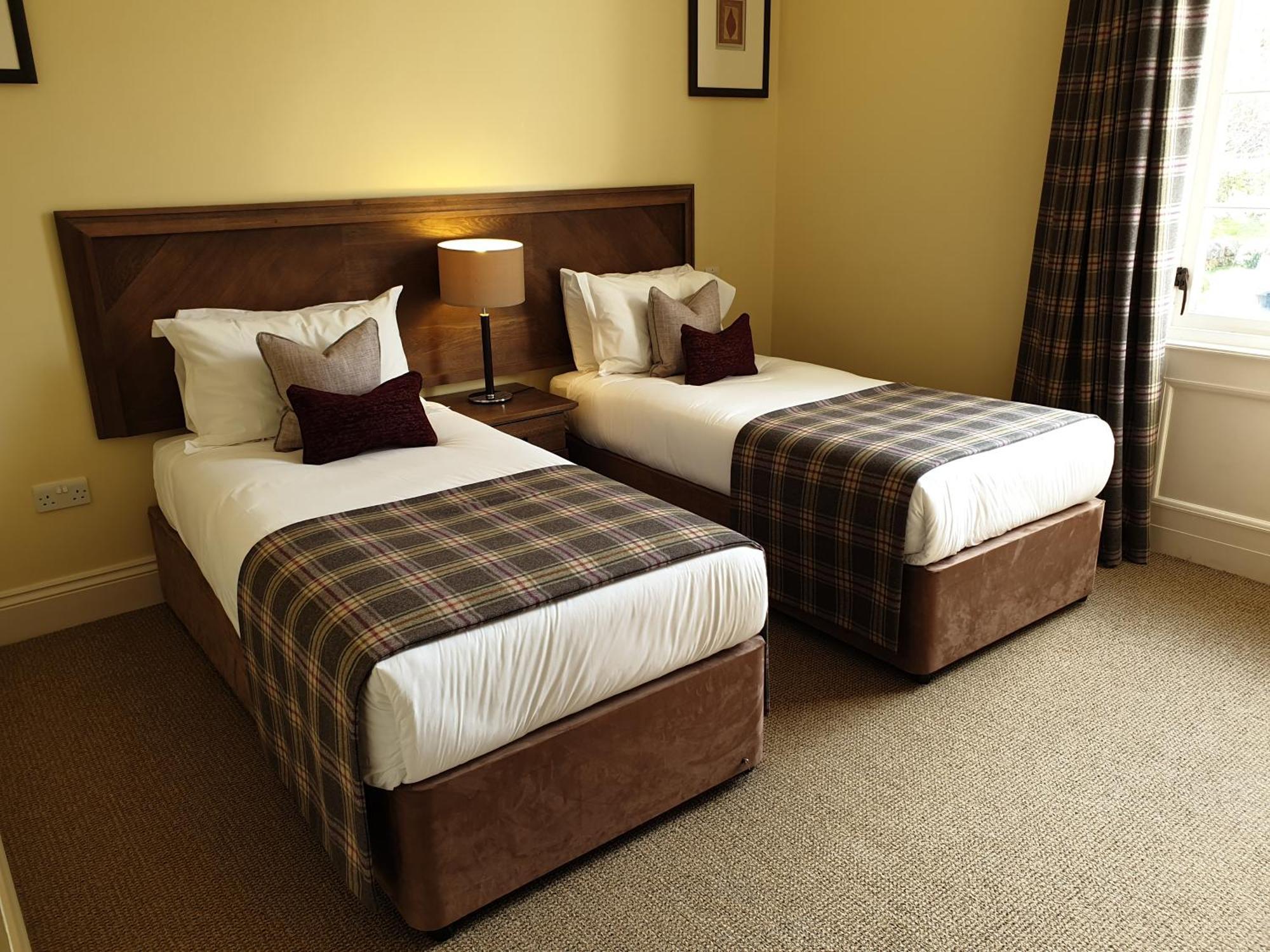 אלכסנדריה Cameron House On Loch Lomond מראה חיצוני תמונה A twin room